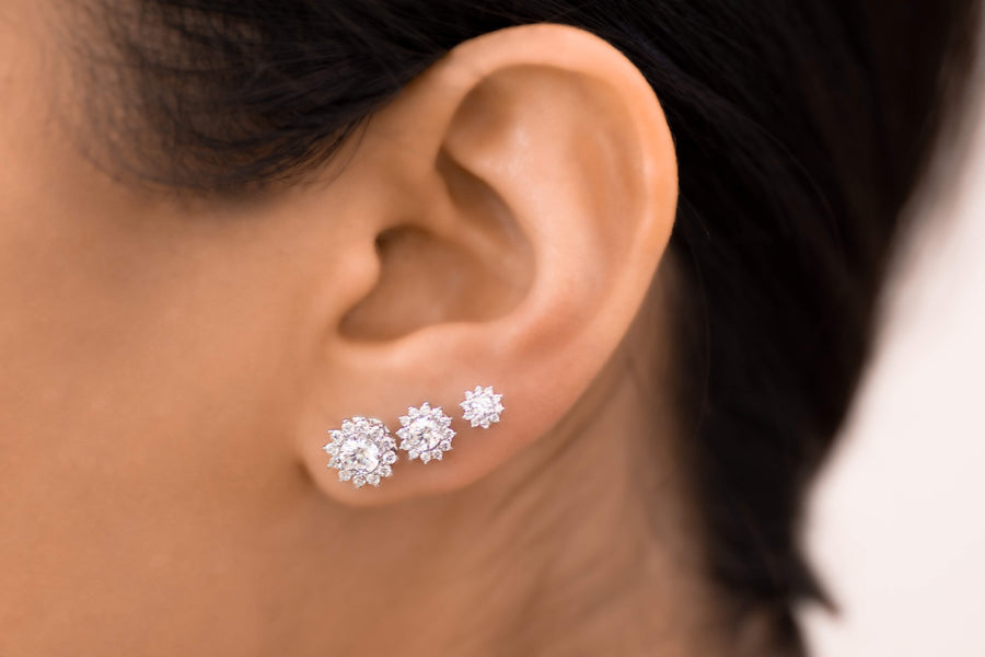 Etoile - Diamond Star-Halo Stud Earrings