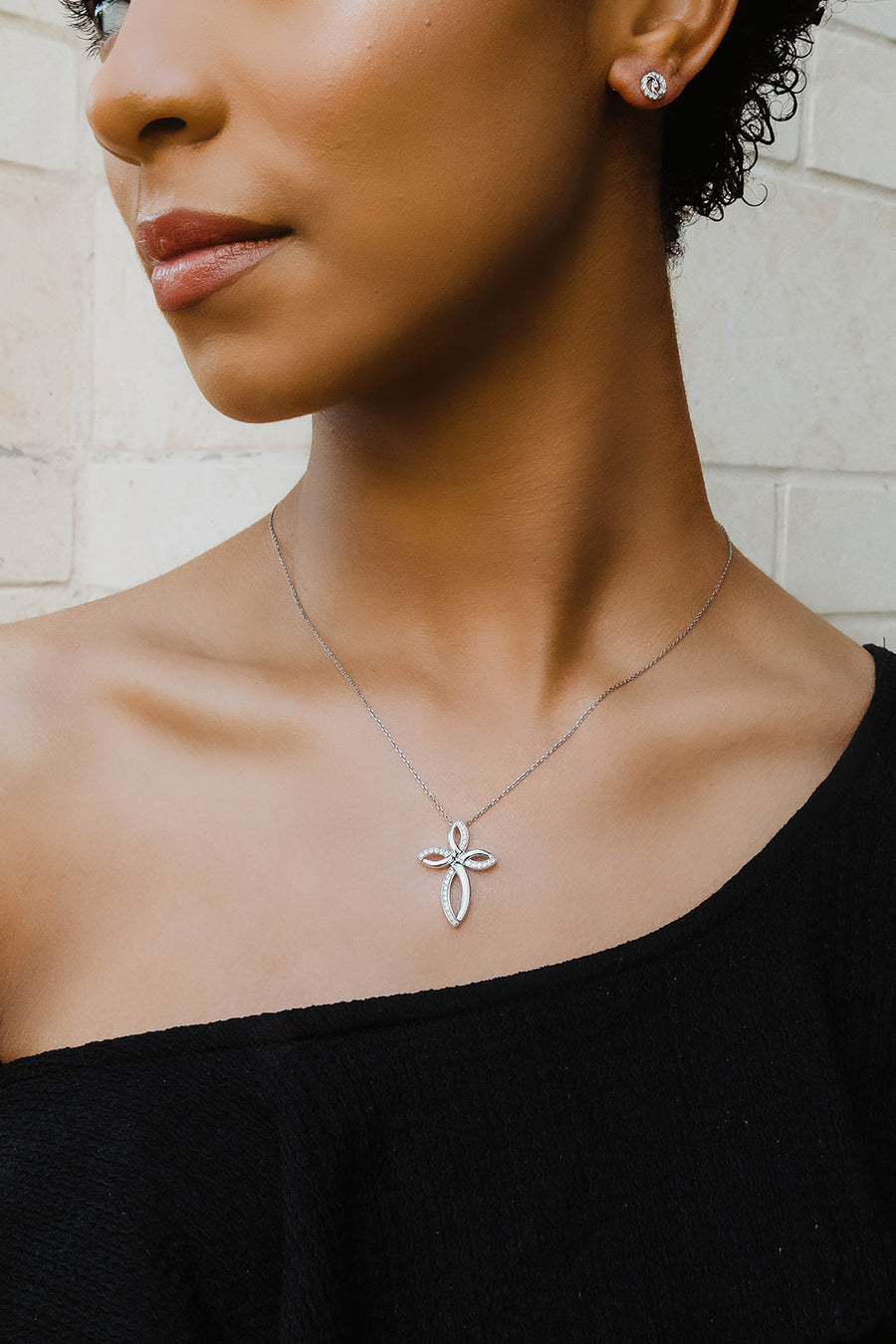 'Marvella' - Diamond Cross Pendant