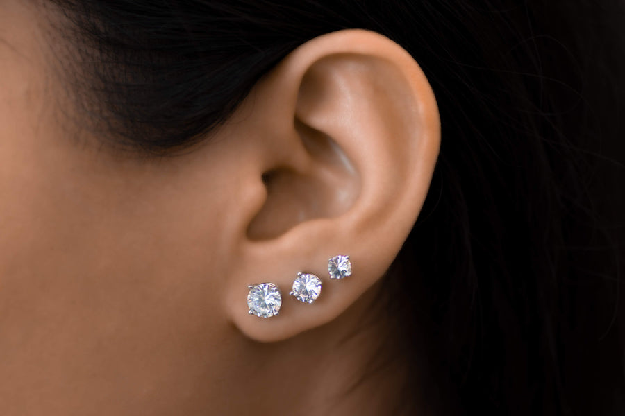 Round Brilliant Diamond Stud Earrings - Premier Quality